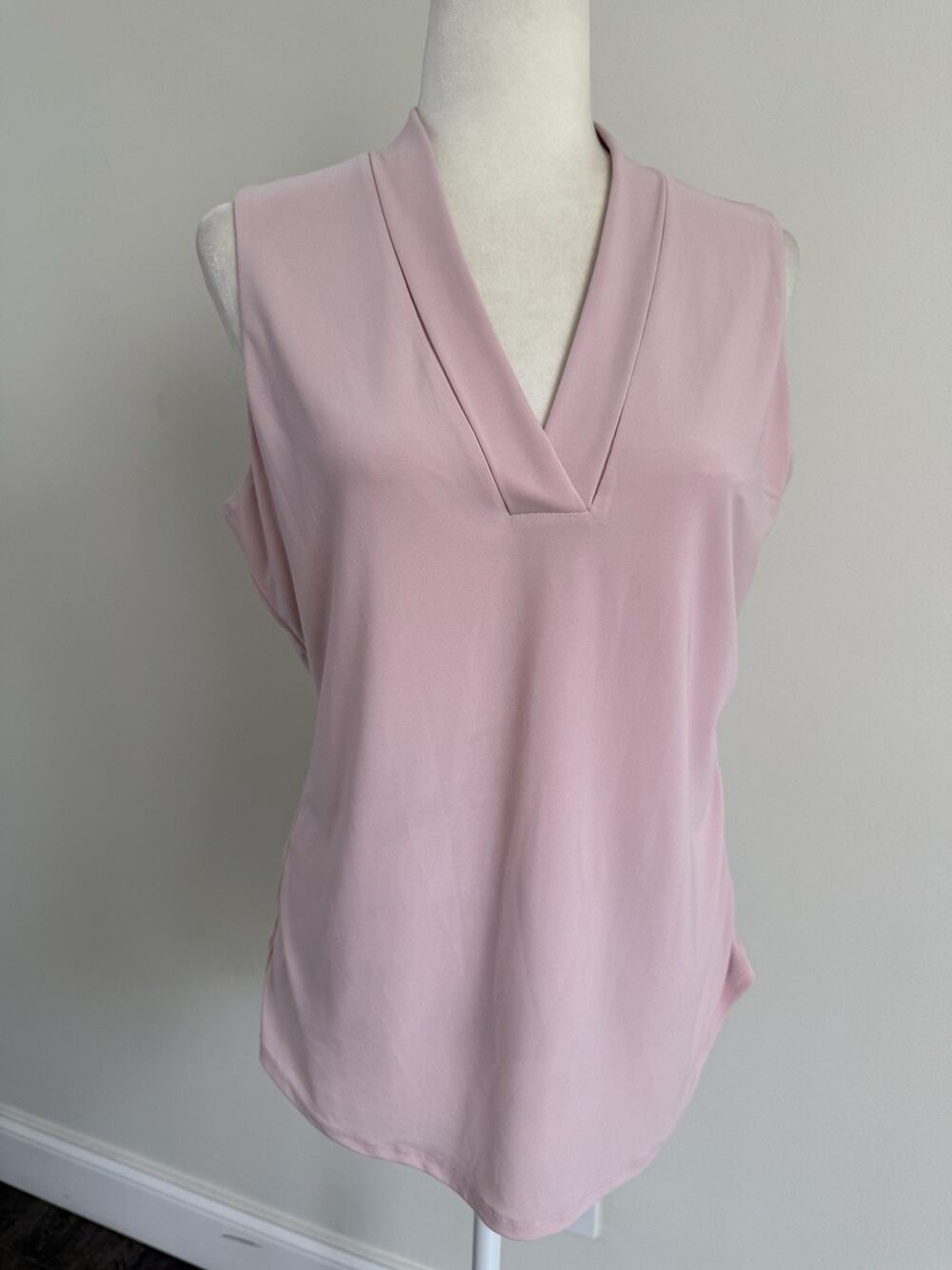 White House Black Market Women Pink Tank Sleeveless V Neck Lined Sheath Top M